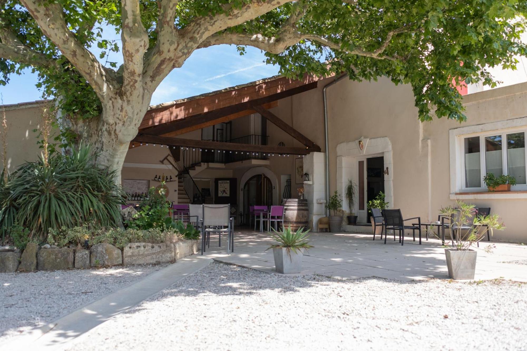 Le Vieux Platane Hotel Cairanne ภายนอก รูปภาพ