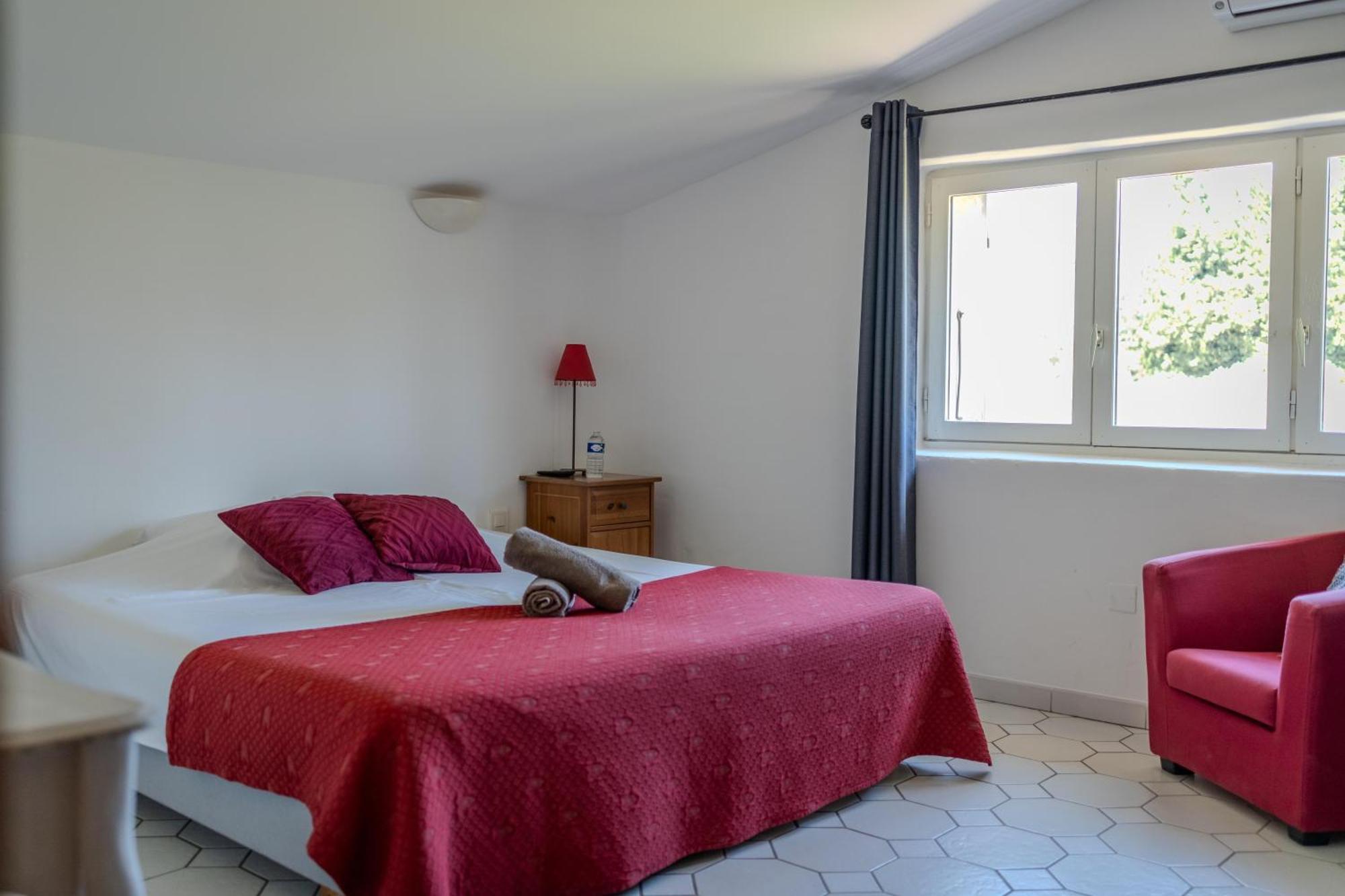 Le Vieux Platane Hotel Cairanne ภายนอก รูปภาพ